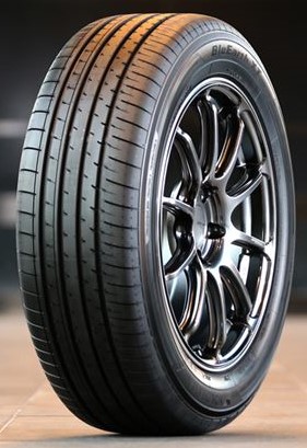Imagen de neumático YOKOHAMA 225/50R18 95V BLUEARTH-XT AE61