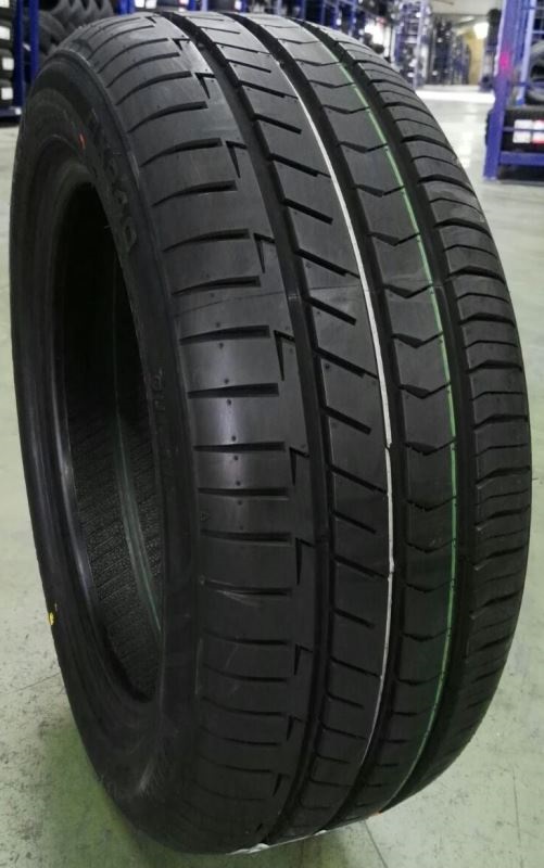 Imagen de neumático DAVANTI 165/65R14 79T DX240